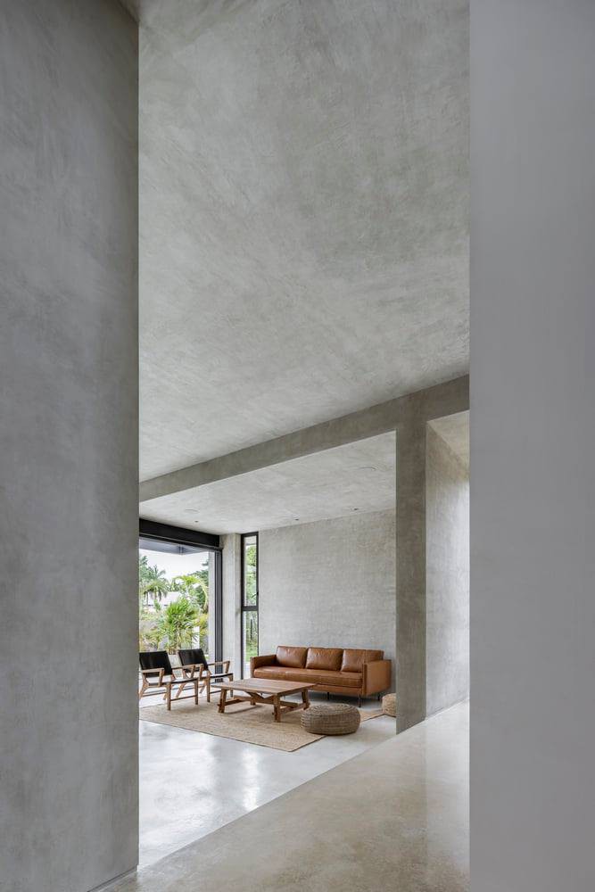 14-engineering-discoveries-beautiful-luxury-three-story-villa-elevation.jpg
