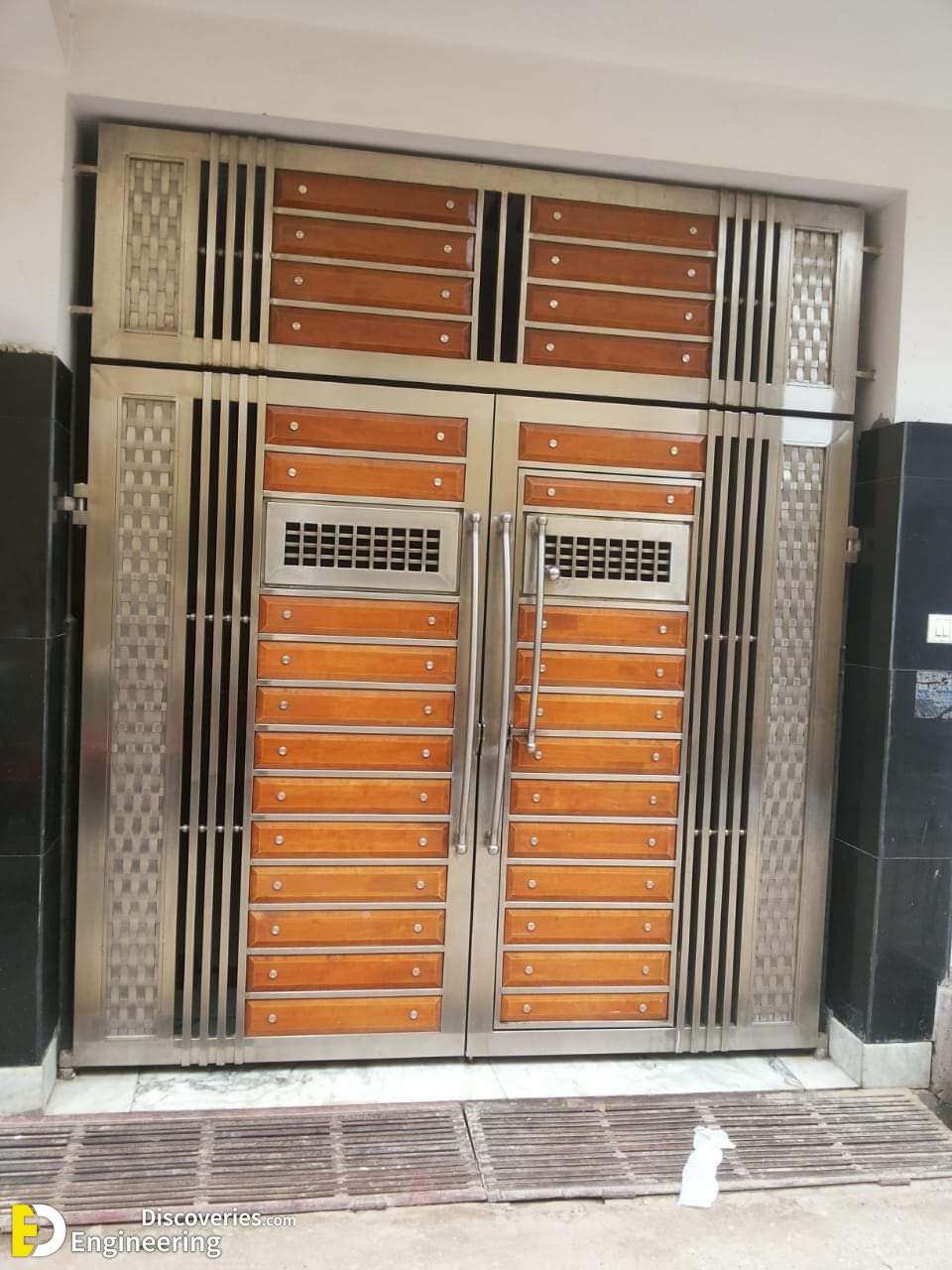 19-engineering-discoveries-amazing-iron-gate-design-ideas-that-will-elevate-your-homes-curb-appeal.jpg
