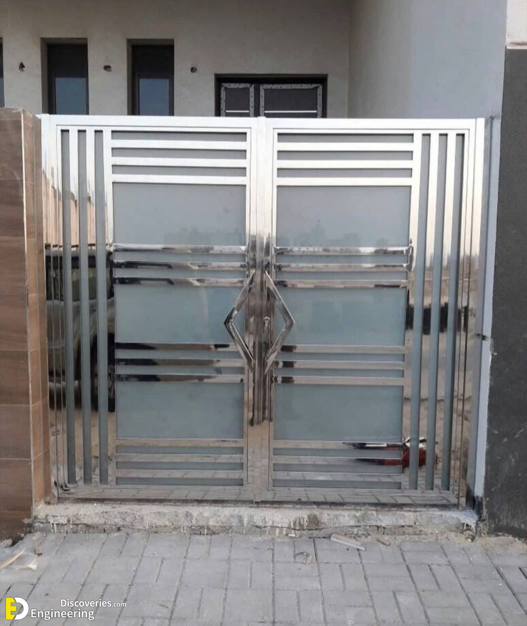 26-engineering-discoveries-amazing-iron-gate-design-ideas-that-will-elevate-your-homes-curb-appeal.jpg
