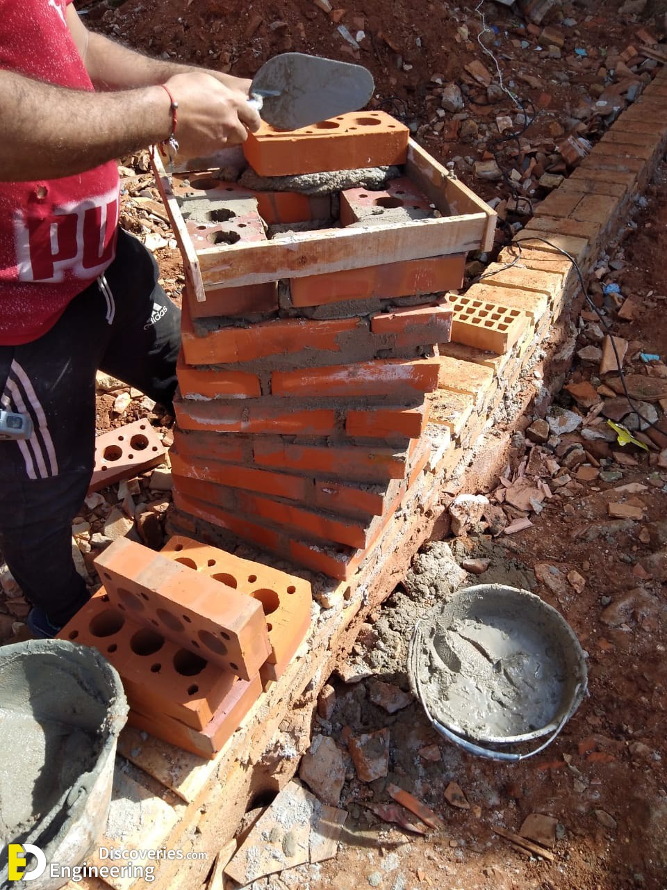 6-engineering-discoveries-how-to-use-bricks-to-create-incredible-outdoor-and-indoor-designs.jpg