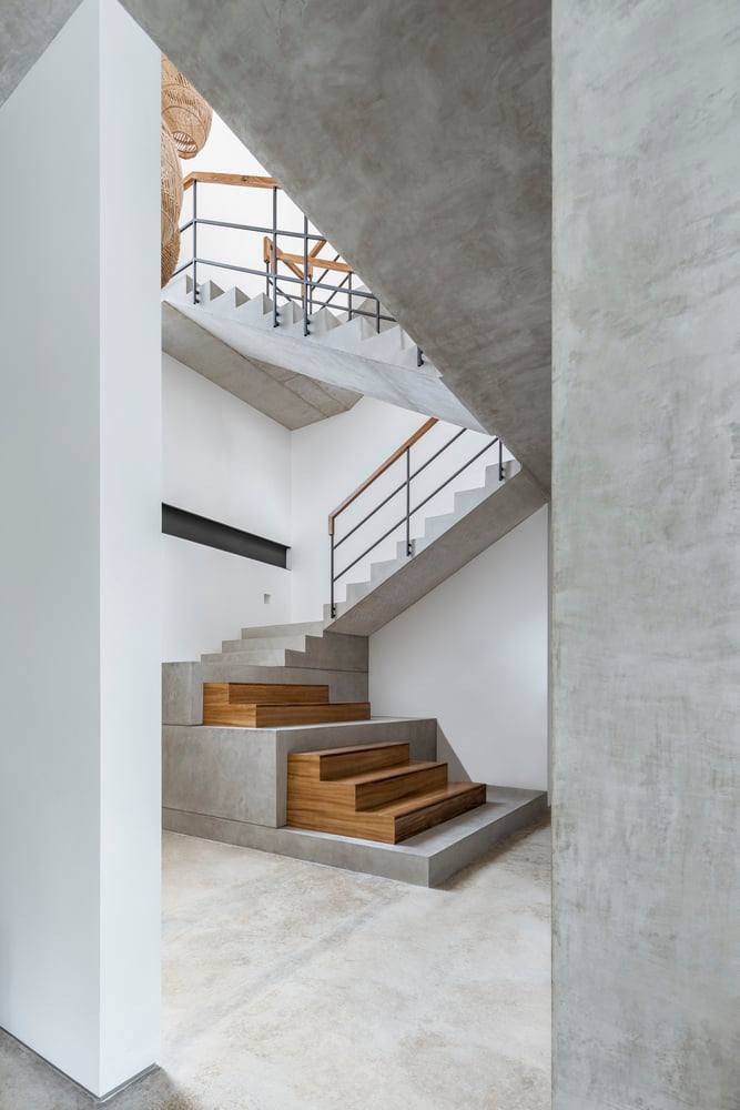 8-engineering-discoveries-beautiful-luxury-three-story-villa-elevation.jpg