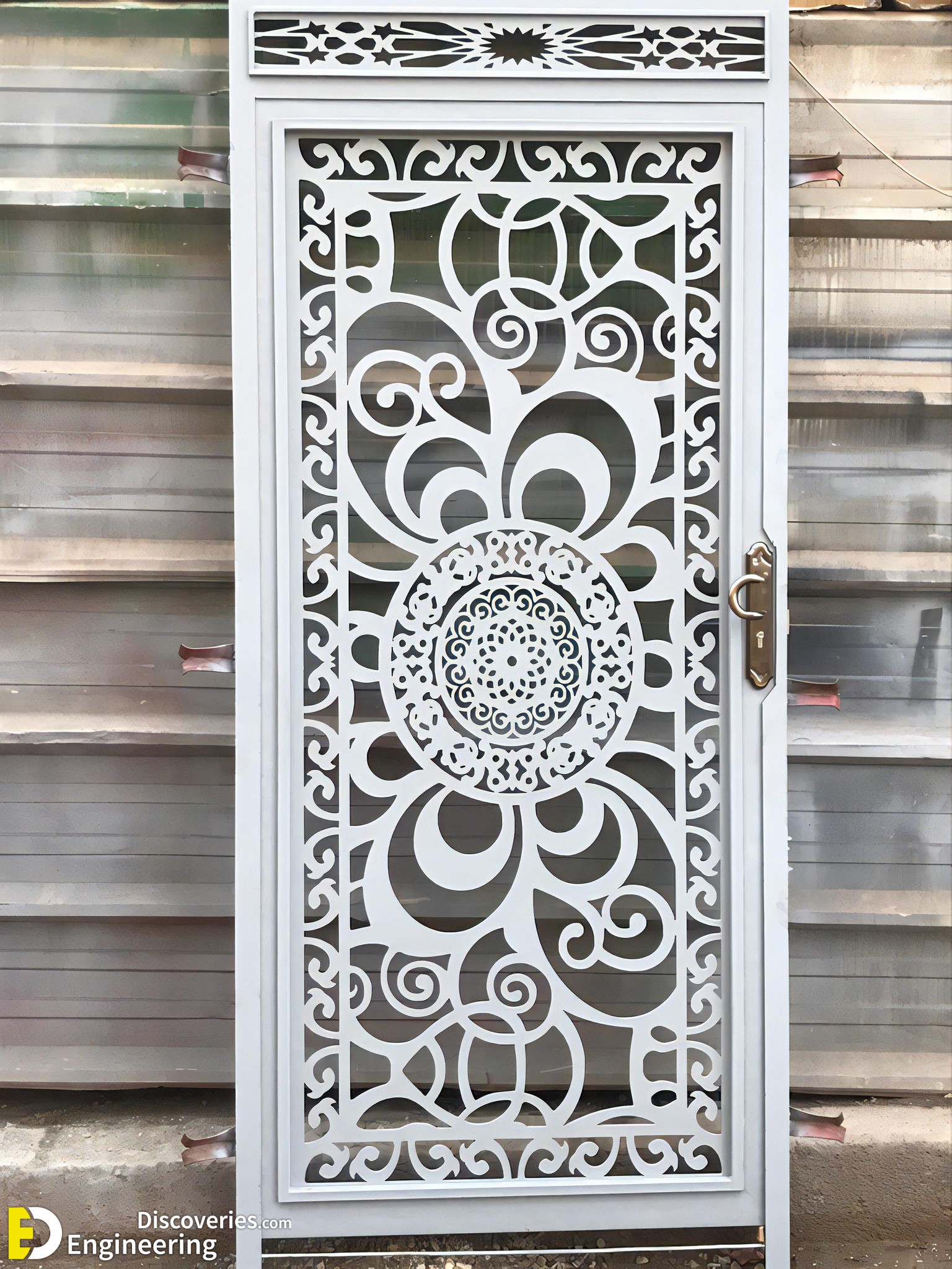 23-engineering-discoveries-elevate-your-homes-curb-appeal-with-these-gorgeous-iron-gate-ideas.jpg