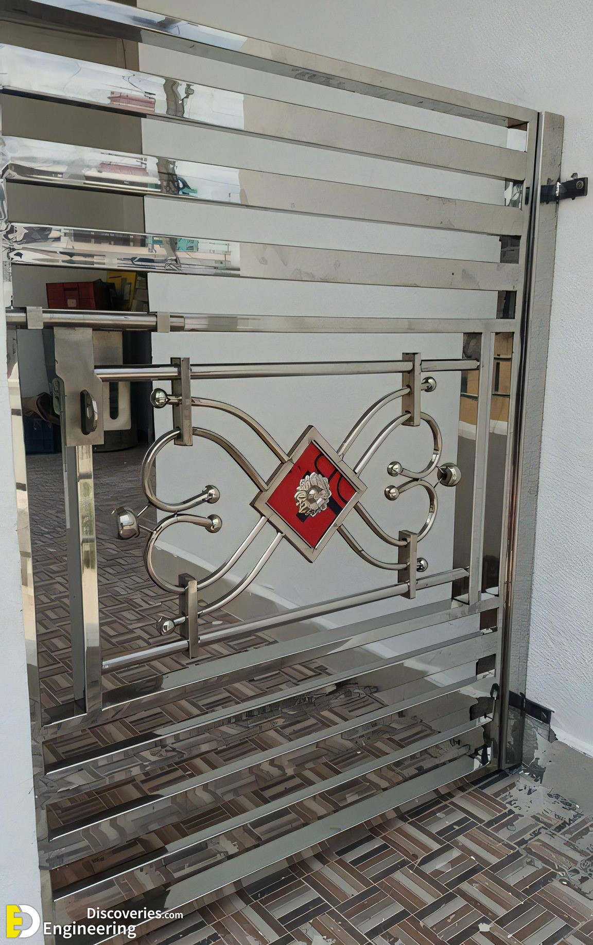 28-engineering-discoveries-elevate-your-homes-curb-appeal-with-these-gorgeous-iron-gate-ideas.jpg
