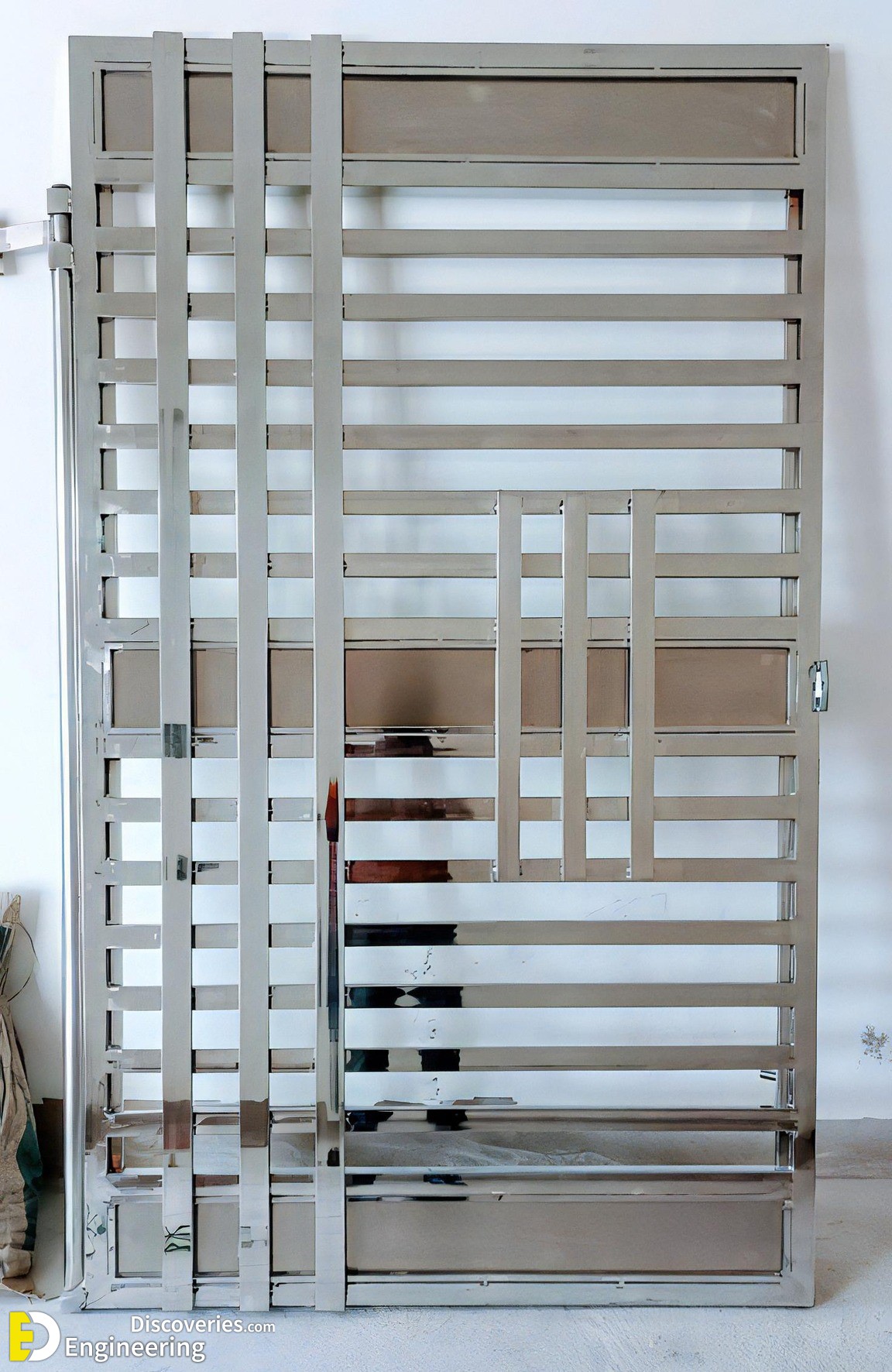 29-engineering-discoveries-elevate-your-homes-curb-appeal-with-these-gorgeous-iron-gate-ideas.jpg