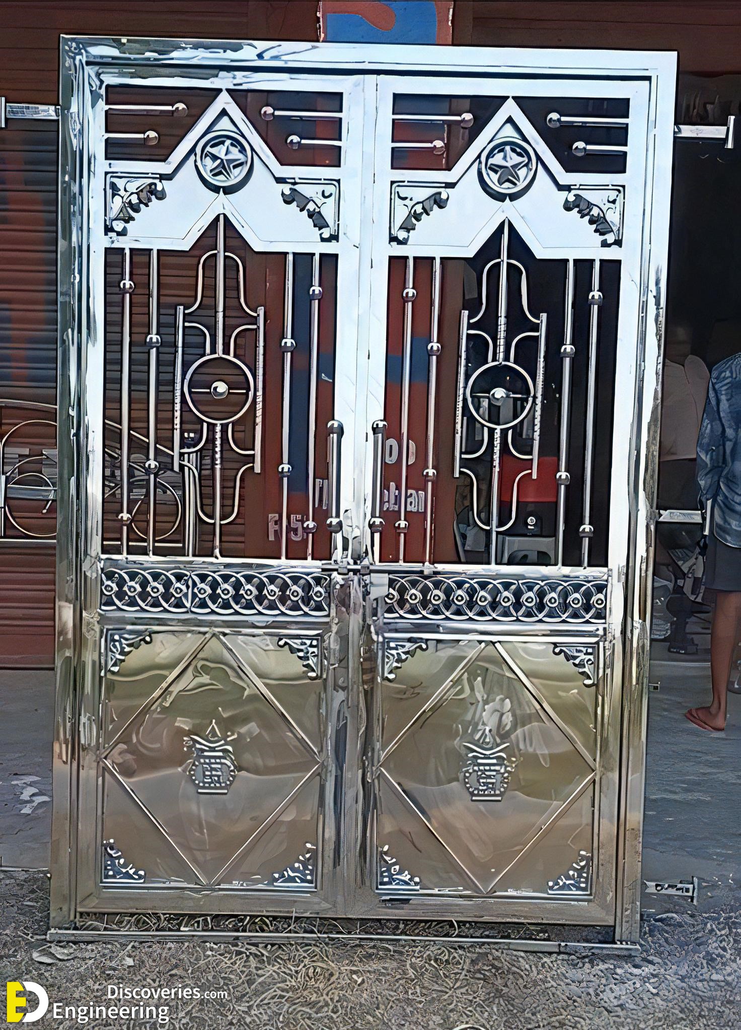 7-engineering-discoveries-elevate-your-homes-curb-appeal-with-these-gorgeous-iron-gate-ideas.jpg