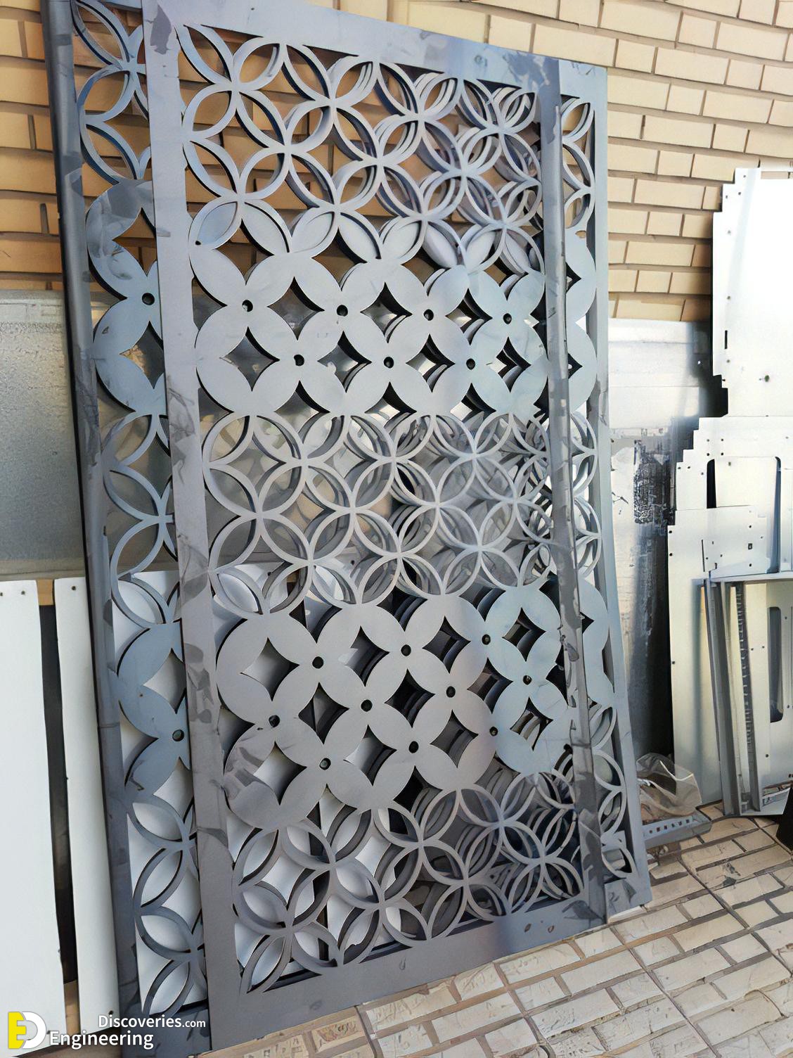8-engineering-discoveries-elevate-your-homes-curb-appeal-with-these-gorgeous-iron-gate-ideas.jpg