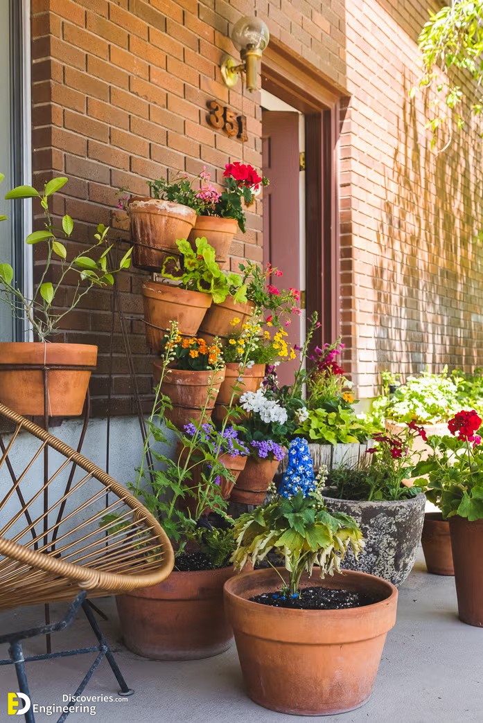 1-engineering-discoveries-29-dreamy-small-garden-ideas-to-transform-any-space.jpg
