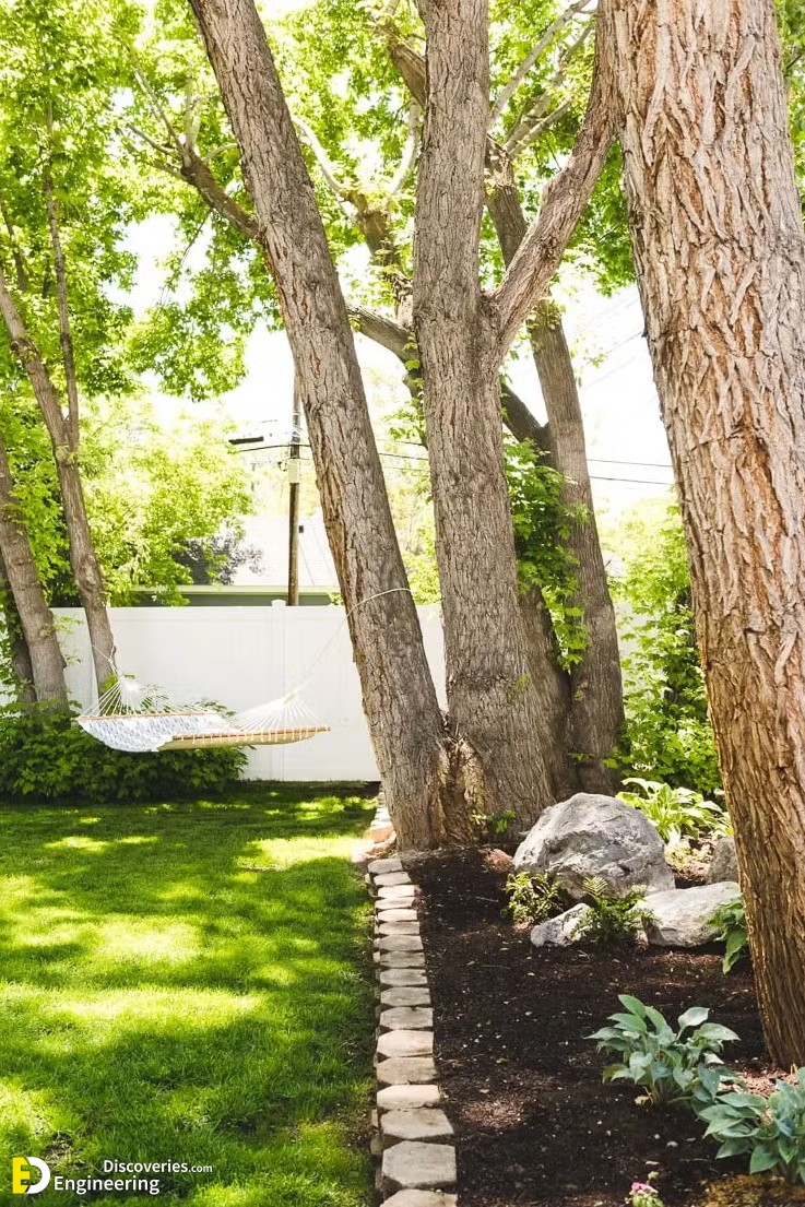14-engineering-discoveries-29-dreamy-small-garden-ideas-to-transform-any-space.jpg