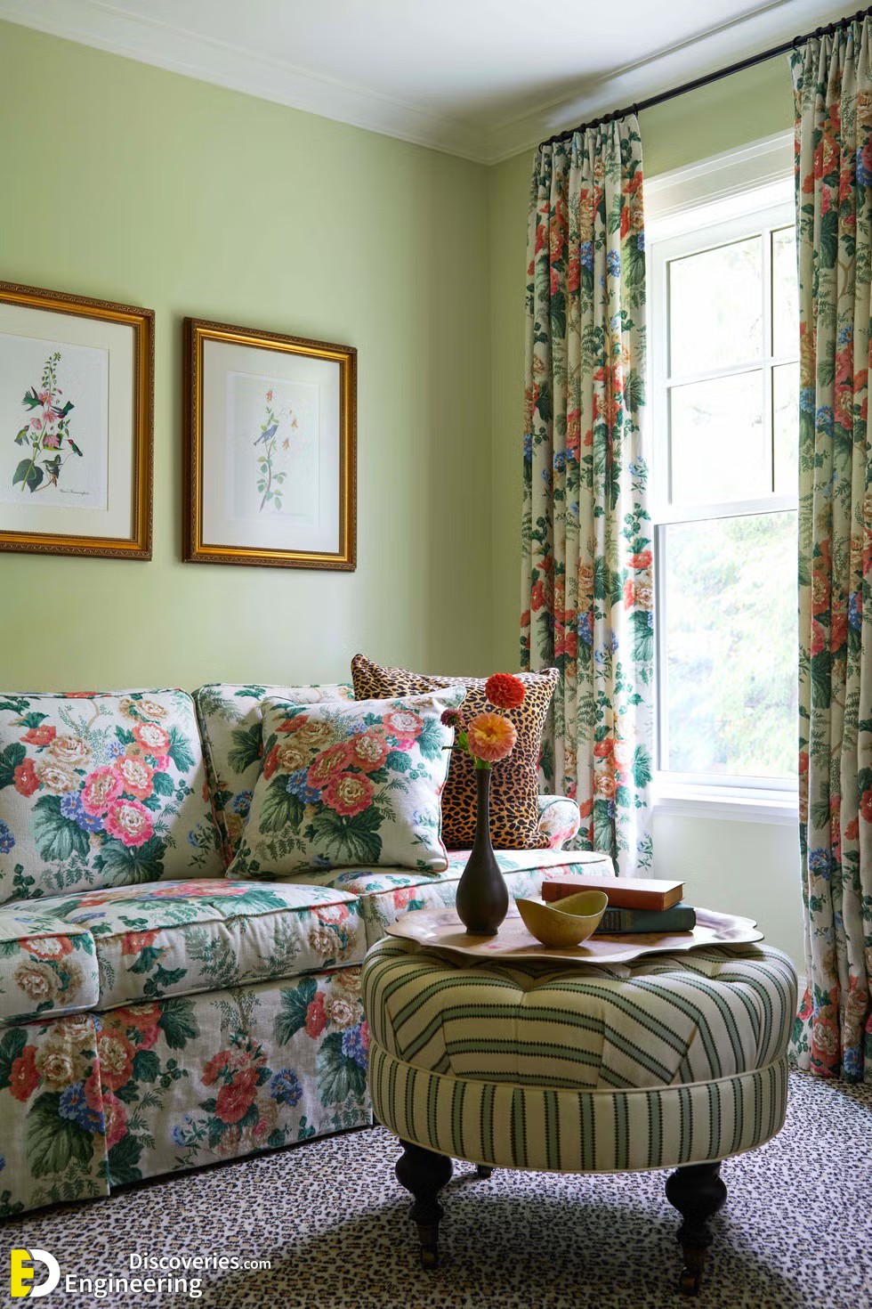30 Genius Small Living Room Ideas To Maximize Space And Style ...