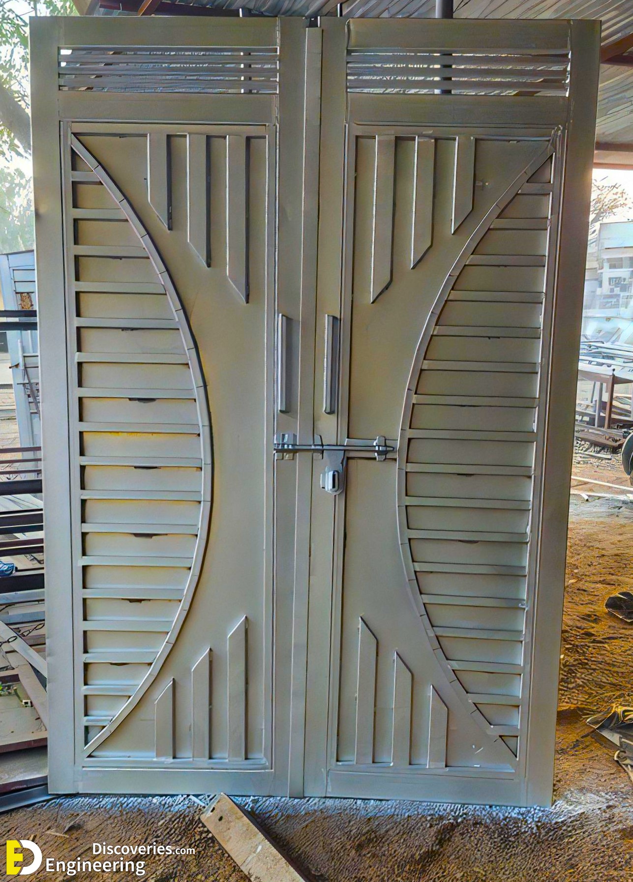 17-engineering-discoveries-transform-your-entrance-amazing-iron-gate-designs-you-need-to-see.jpg