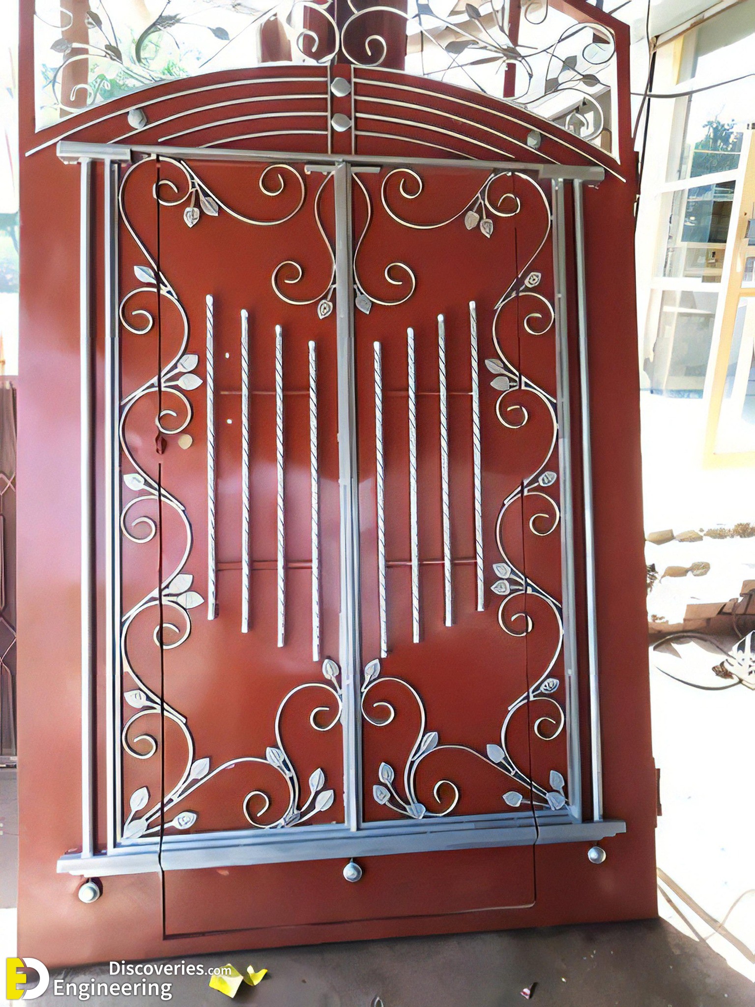 19-engineering-discoveries-22-amazing-iron-gate-designs-that-will-elevate-your-homes-curb-appeal.jpg