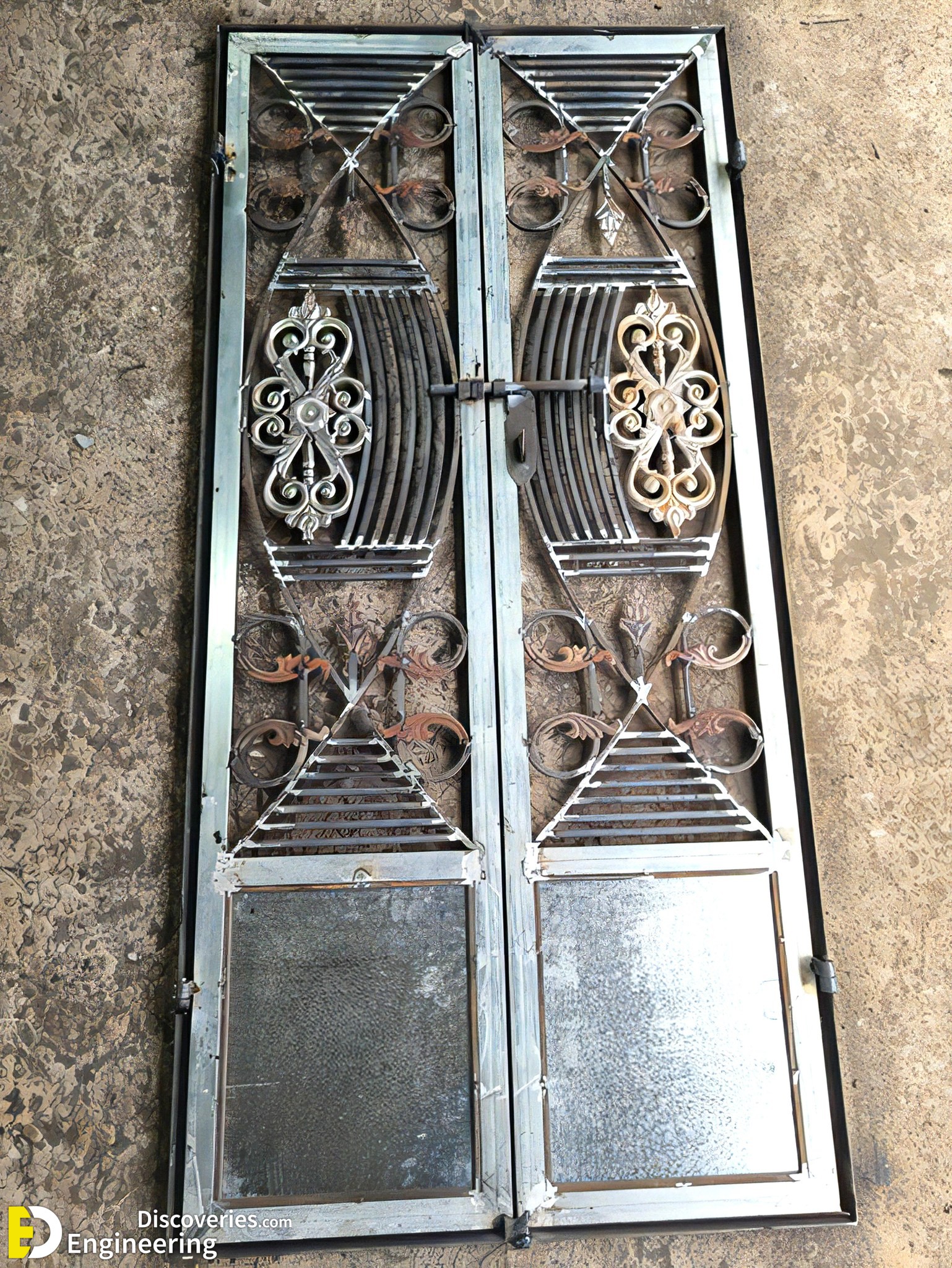 20-engineering-discoveries-22-amazing-iron-gate-designs-that-will-elevate-your-homes-curb-appeal.jpg