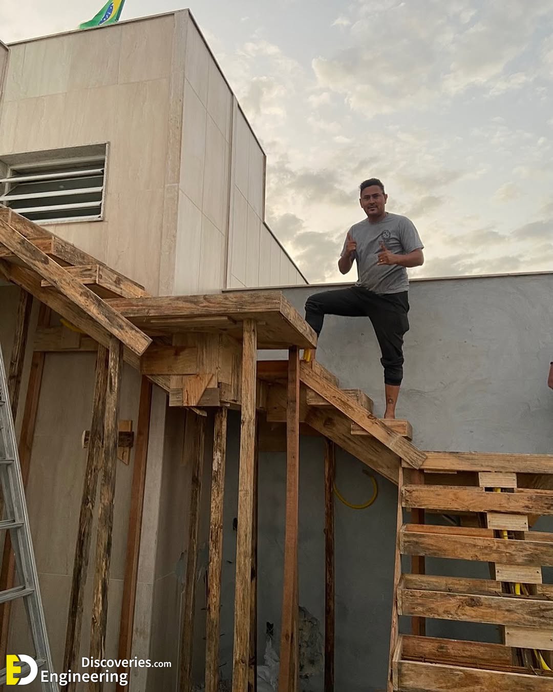 1-engineering-discoveries-step-up-everything-you-need-to-know-about-reinforced-concrete-stairs-under-construction-1.jpg
