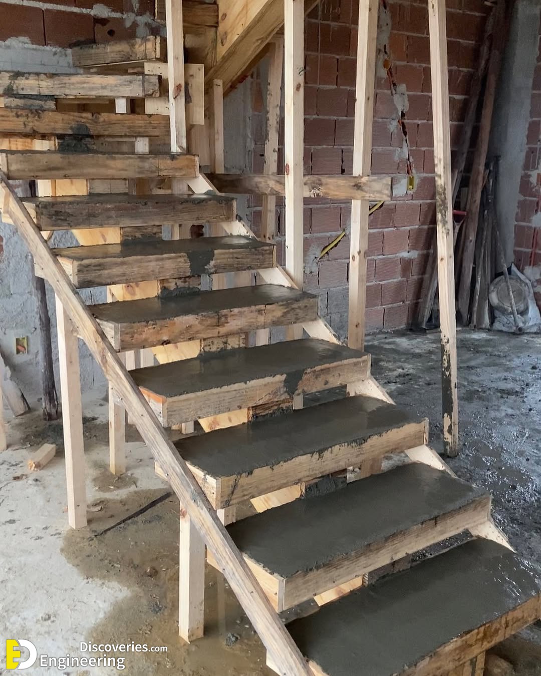16-engineering-discoveries-step-up-everything-you-need-to-know-about-reinforced-concrete-stairs-under-construction.jpg