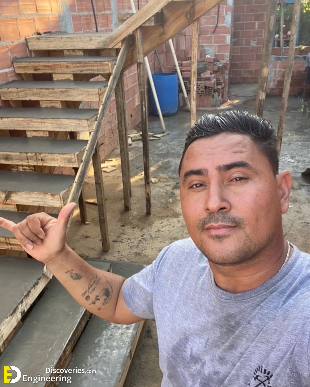 3-engineering-discoveries-step-up-everything-you-need-to-know-about-reinforced-concrete-stairs-under-construction-1.jpg