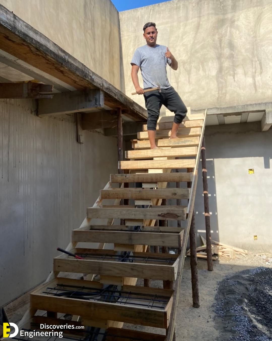 6-engineering-discoveries-step-up-everything-you-need-to-know-about-reinforced-concrete-stairs-under-construction-1.jpg