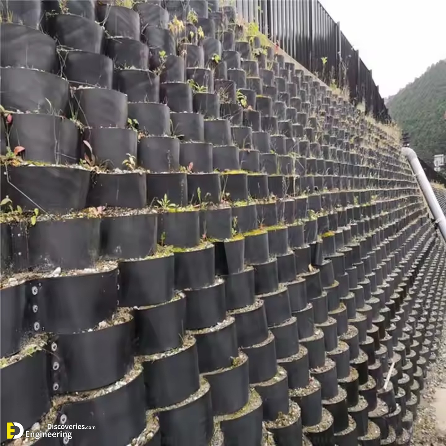 16-engineering-discoveries-geocell-retaining-wall-installation-guideline.jpg