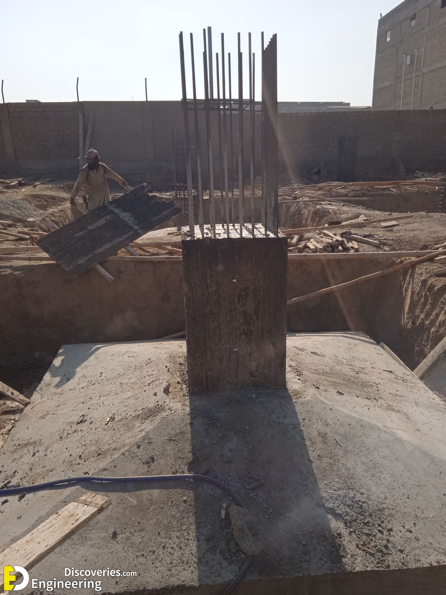 22-engineering-discoveries-33-must-see-photos-of-rcc-concrete-elements-with-detail.jpg