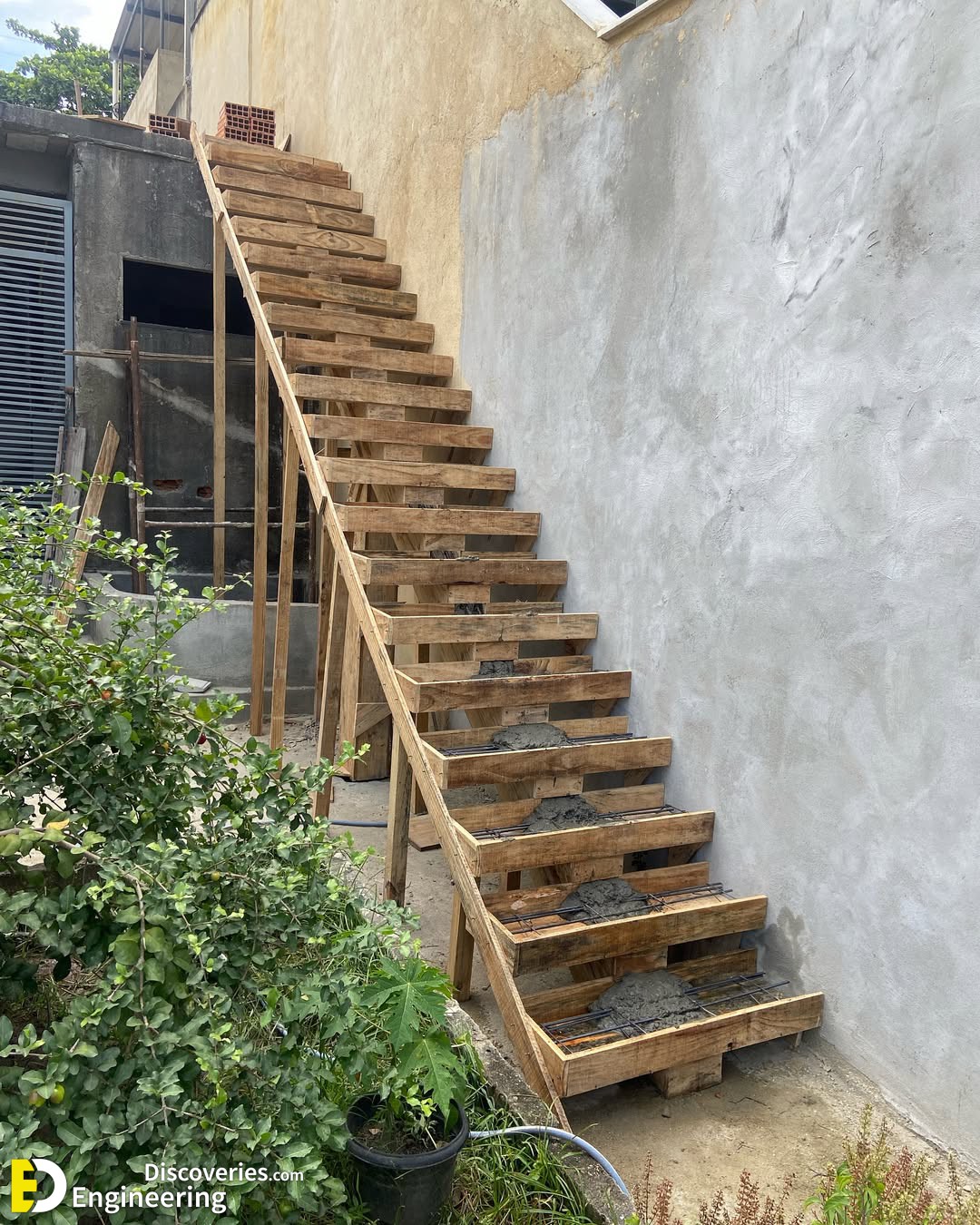 25-engineering-discoveries-30-stunning-rcc-stair-design-ideas-and8211-under-construction-projects.jpg