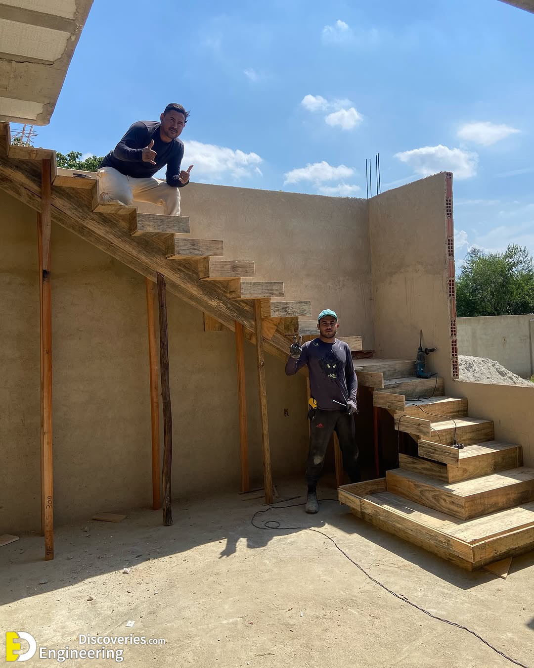 27-engineering-discoveries-28-jaw-dropping-photos-of-rcc-stairs-under-construction-you-need-to-see.jpg