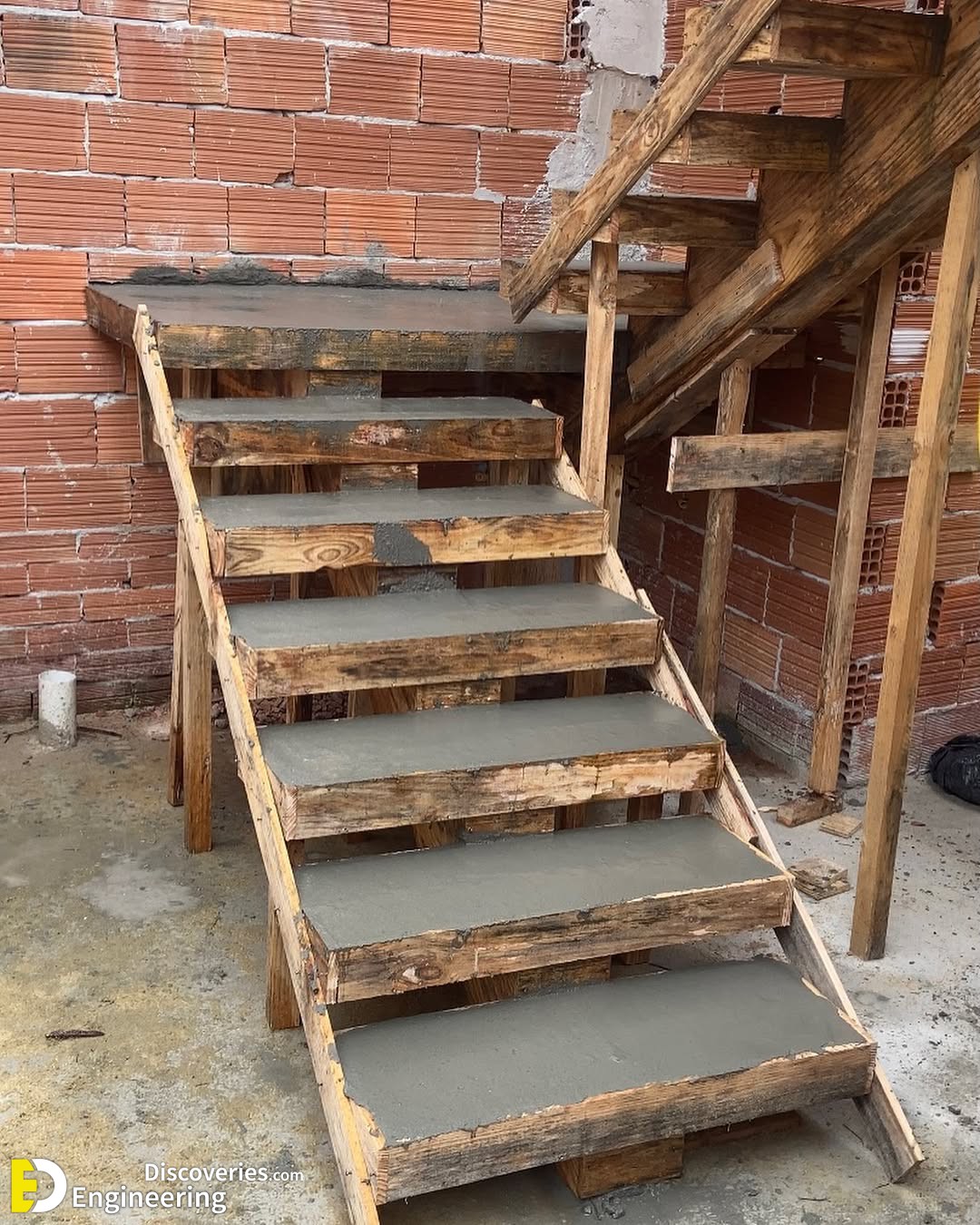 7-engineering-discoveries-28-jaw-dropping-photos-of-rcc-stairs-under-construction-you-need-to-see.jpg